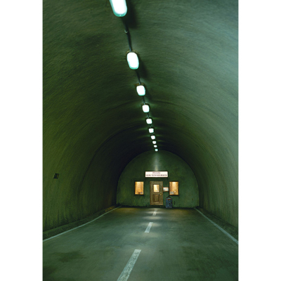 Frank Kunert Postkarte "Licht am Ende des Tunnels"