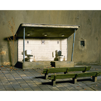 Frank Kunert Postkarte "Öffentliche Toiletten"